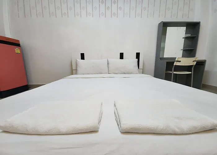 Aparthotel Kaset 3*