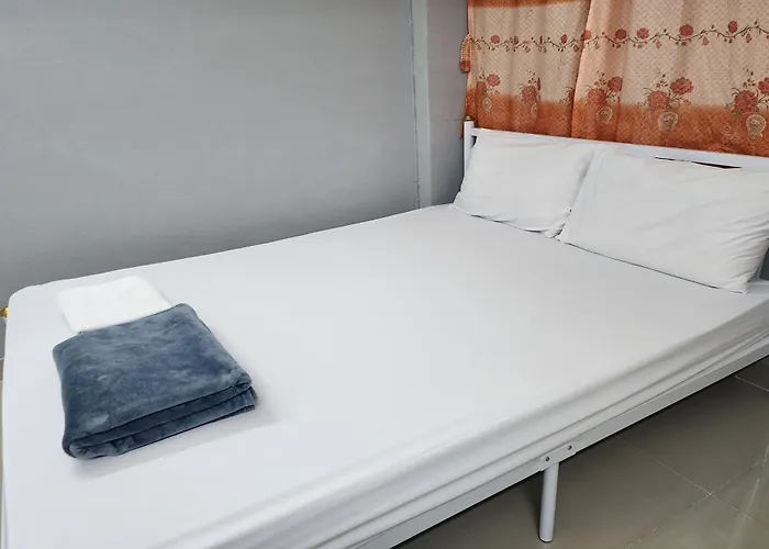Kaset Aparthotel 3*